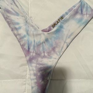 Skatie Mandi bikini bottoms